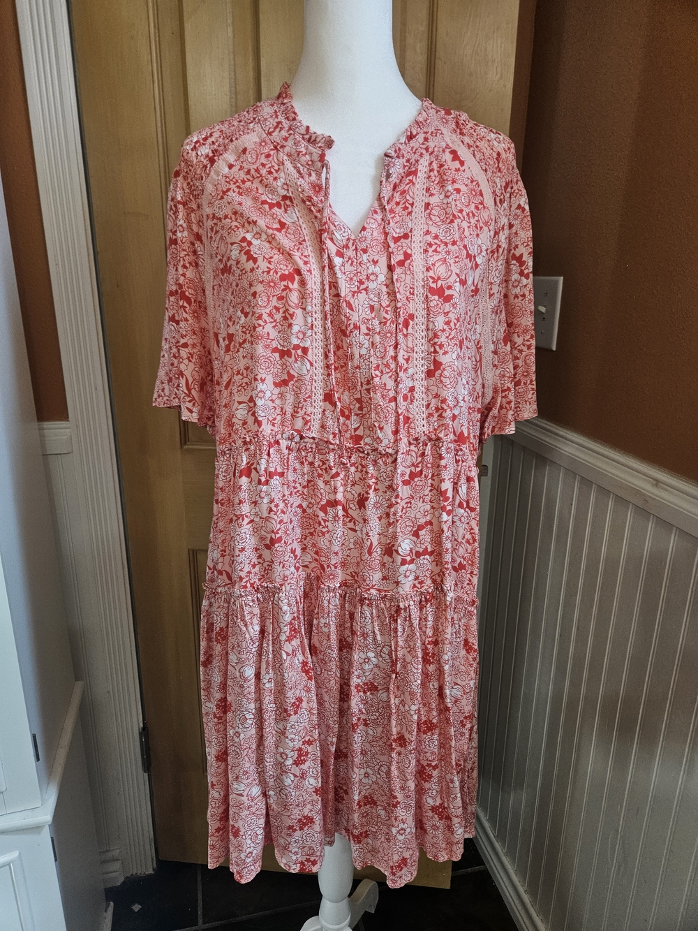Wonderly Coral-Pink Floral Tiered Midi Dress
